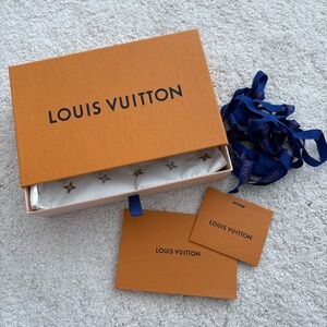 Louis Vuitton Orange Box with Logo tissue and ribbon